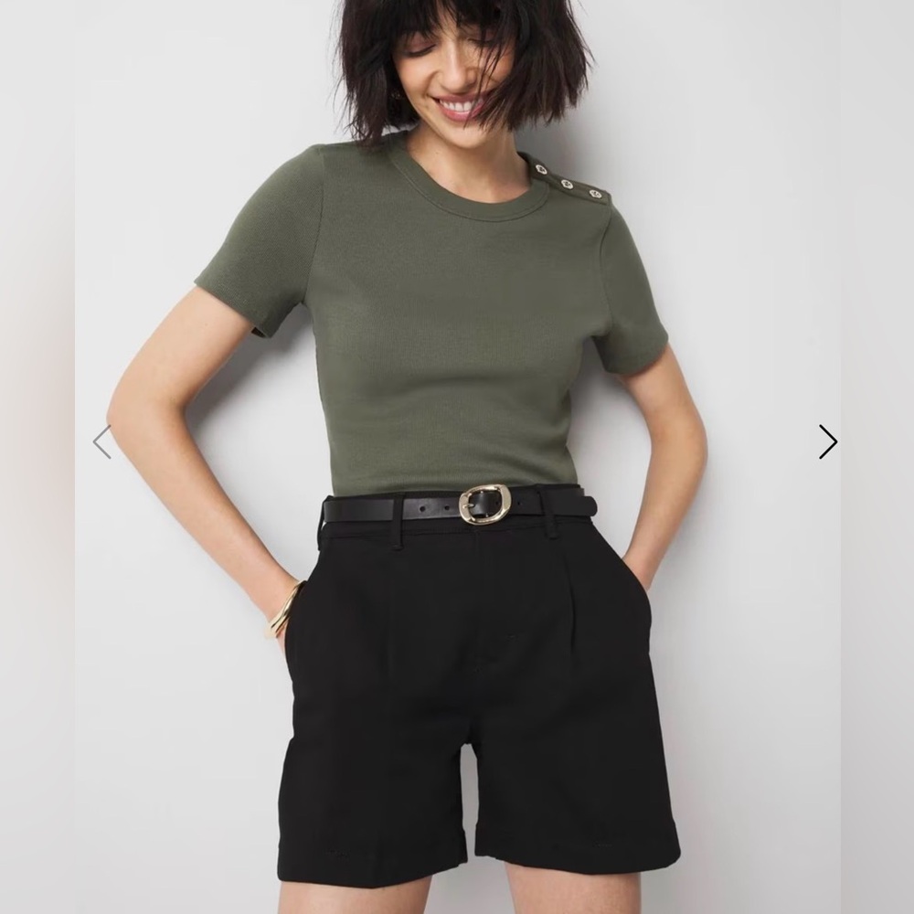 NWT!! WHBM High-rise Pleated Denim Shorts - 14